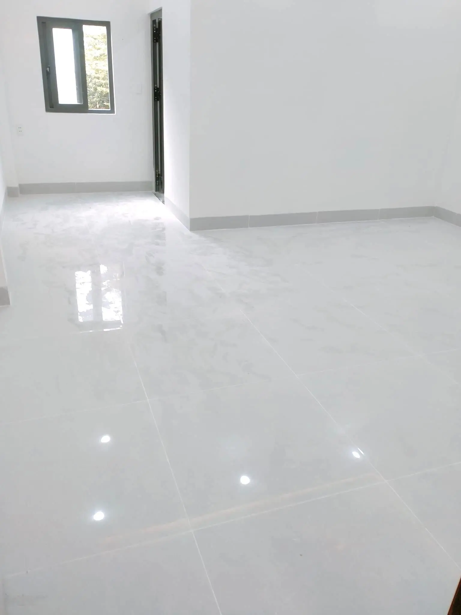 Bán nhà mới sổ riêng ngang 5m, dài 20m = 100m2 đường lớn P. Hoá An - TP. Biên Hoà