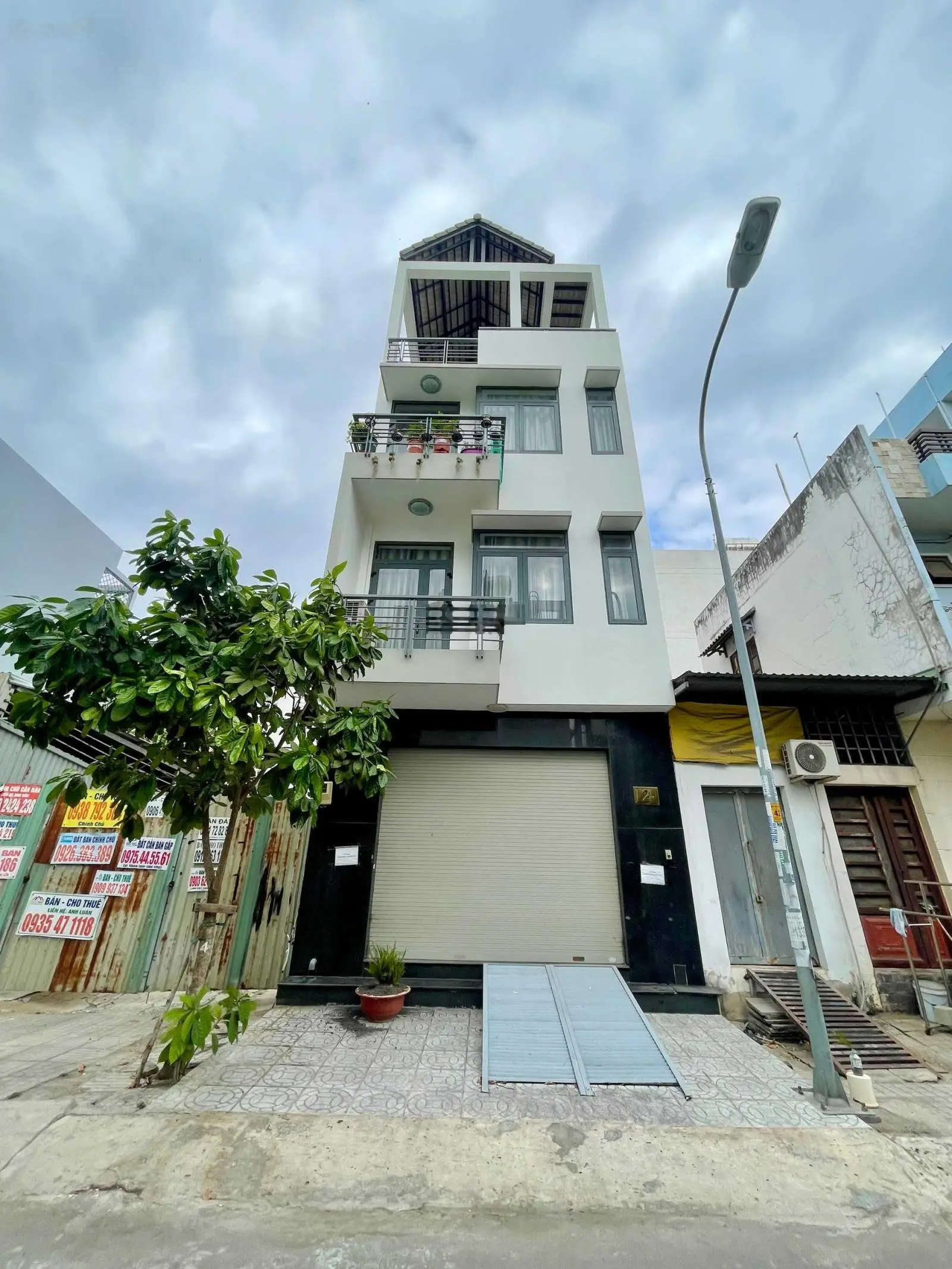 Bán nhà 3 lầu (5x16m) mặt tiền ĐS 2B khu Công Ích Quận 4, P Phú Mỹ, Quận 7 LH: 0917 796 *** Phương