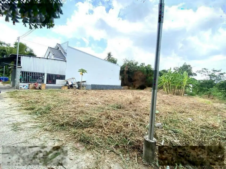 Chính chủ cần bán 120m2 đất giá 445tr cách chợ bến tre 100m ở đường Phan Đình Phùng có SHR