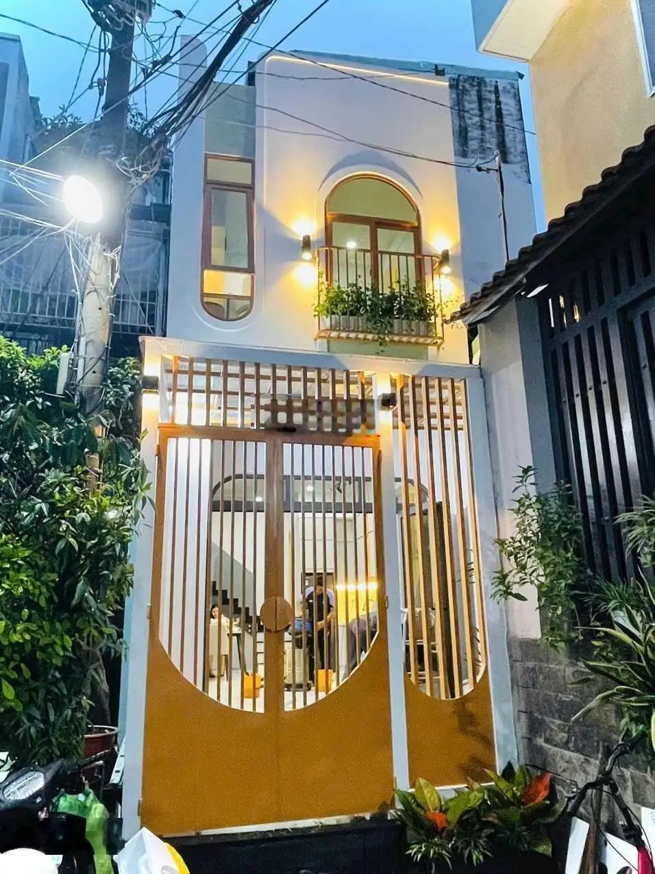 Siêu phẩm đẹp lung linh Xô Viết Nghệ Tĩnh, 2 tầng, hẻm xe hơi, 4.670 tỷ