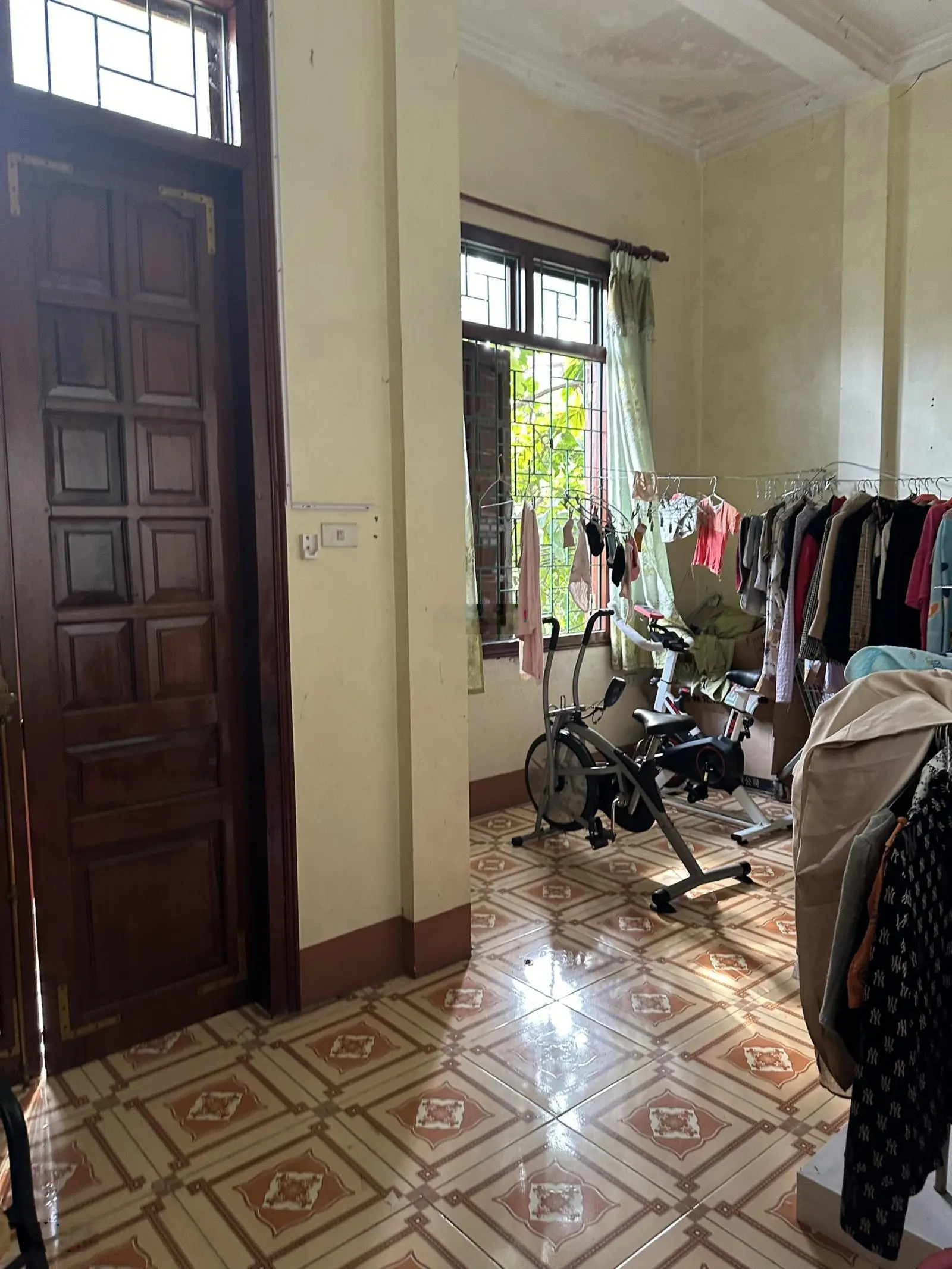 Bán nhà 3 tầng mặt phố Nguyễn Du, ô góc, xây tâm huyết, vỉa hè rộng, Kinh Doanh tấp nập, 74m2, 3 tỷ