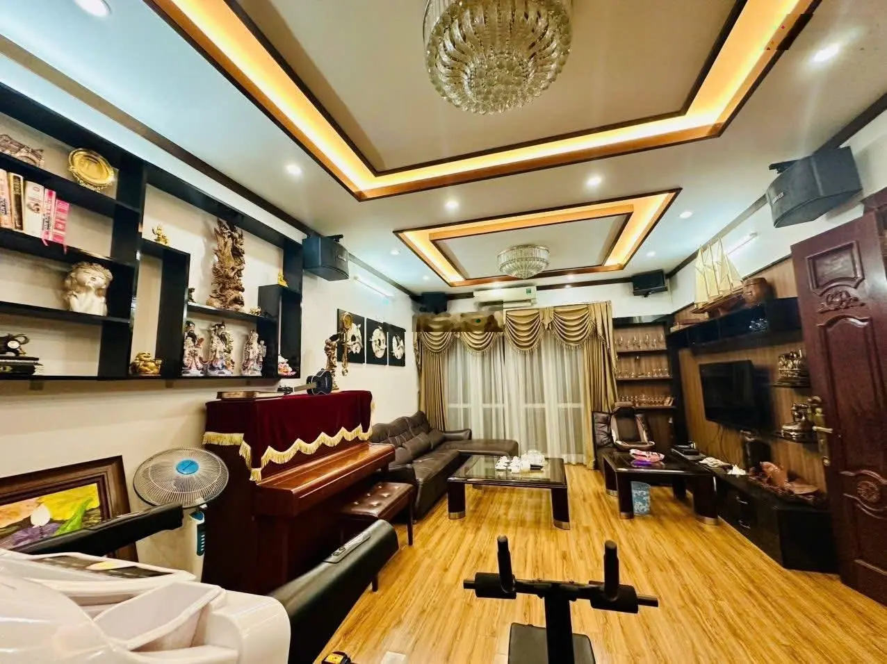 Cực độc!Lạc Long Quân thang máy, mặt ngõ 3 ô tô tránh, vỉa hè 2m, 50m ra Hồ Tây, kd bất chấp 55M*6T