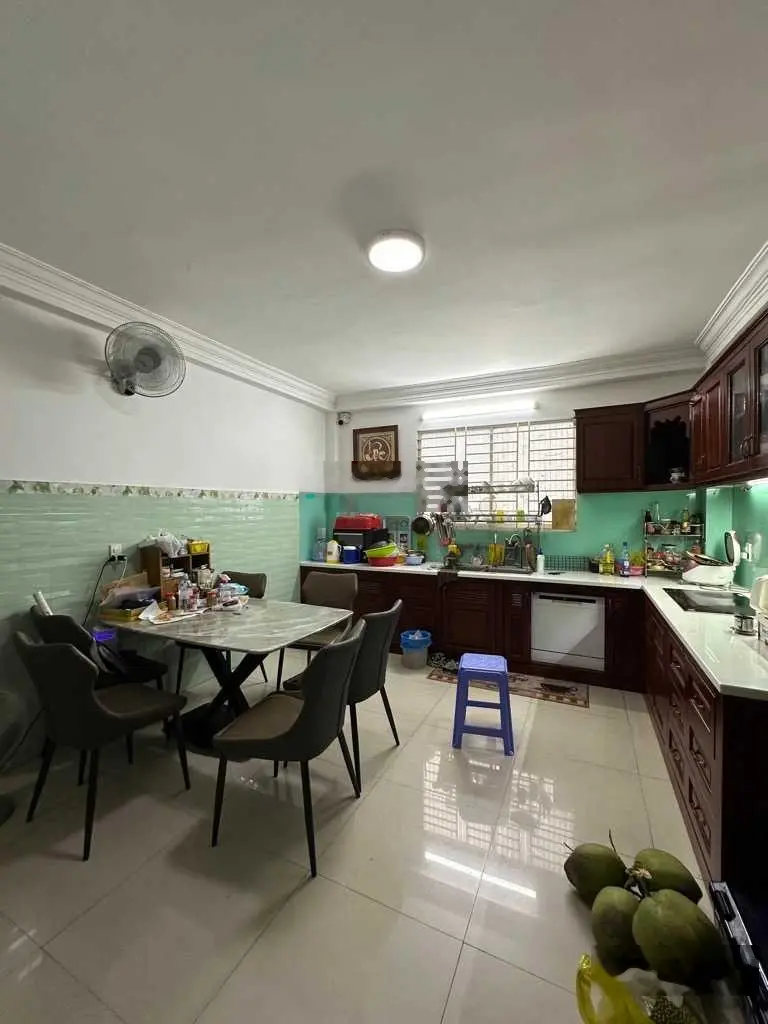 HIẾM, nhà VIP 2 mặt hẻm 6m trước sau, Nguyễn Hồng Đào, 4 tầng, vuông A4