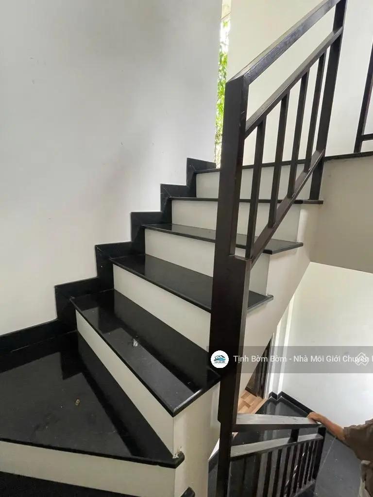 Nhà triệu đô: Vip Phan Đăng Lưu PN 85m thiết kế 5 tầng như Villa hiện đại, ôtô ngủ nhà chỉ 17.xtỷ