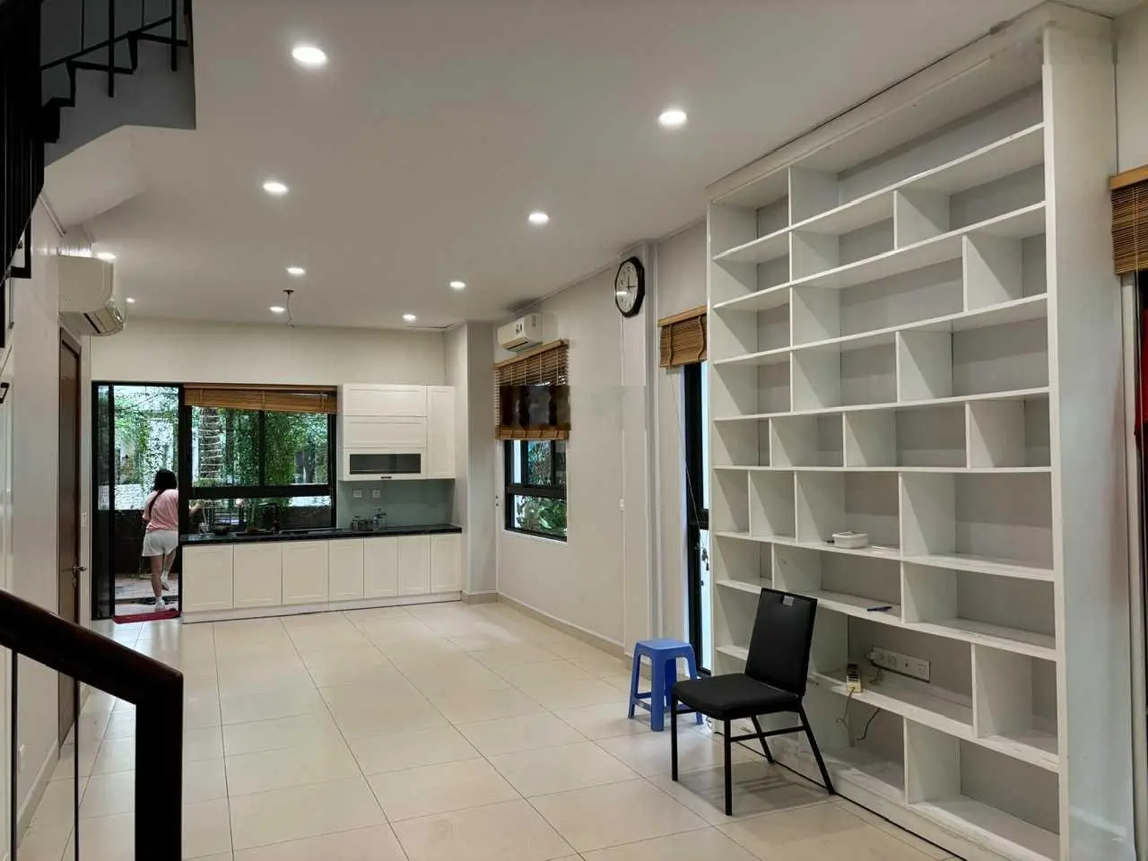 Biệt thự song lập thoáng 2 mặt trước sau, đường trục chính Long Cảnh