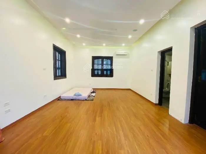 Bán Biệt Thự Liền Kề Làng Việt Kiều Châu Âu Mỗ Lao. 180m, 4 Tầng Lô Góc, 46 tỷ. View Vườn Hoa.