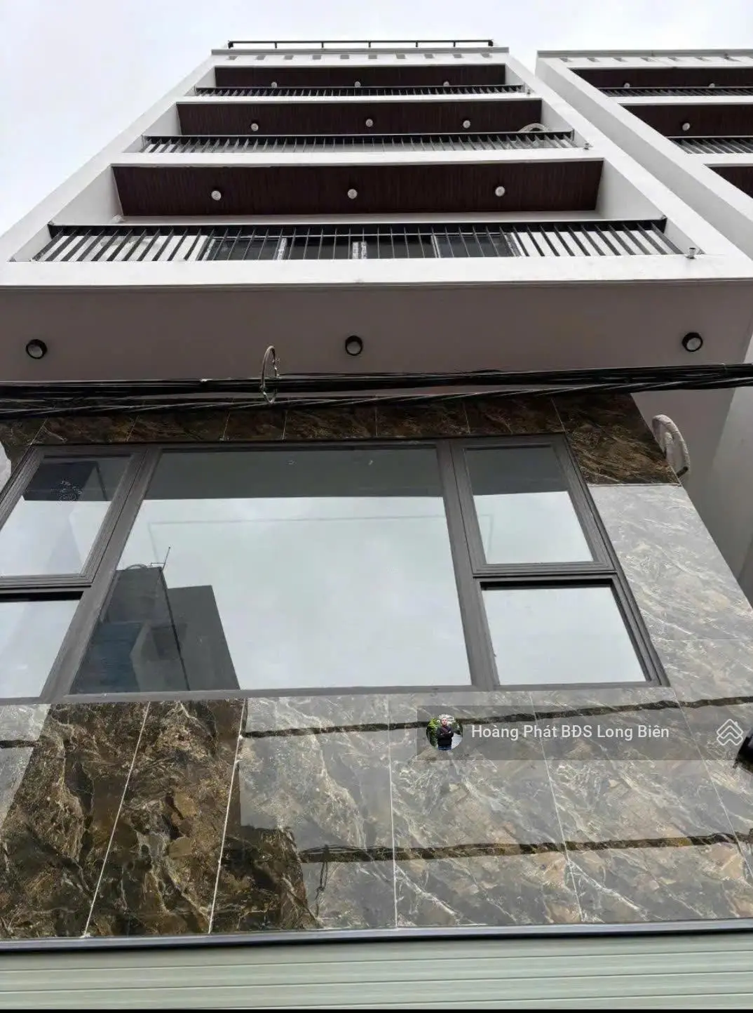 Bán Nhà Phố Đàm Quang Trung-Gần Siêu thị Aeon Long Biên. Lô Góc- Thang Máy. 40m x 6T. Lh 0965858116