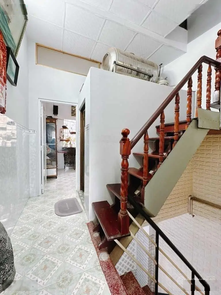 Bán Nhà hẽm Đoàn Văn Bơ Quận 4 - 41m2 - 3 tầng- sổ hồng - Giá 3,x tỷ