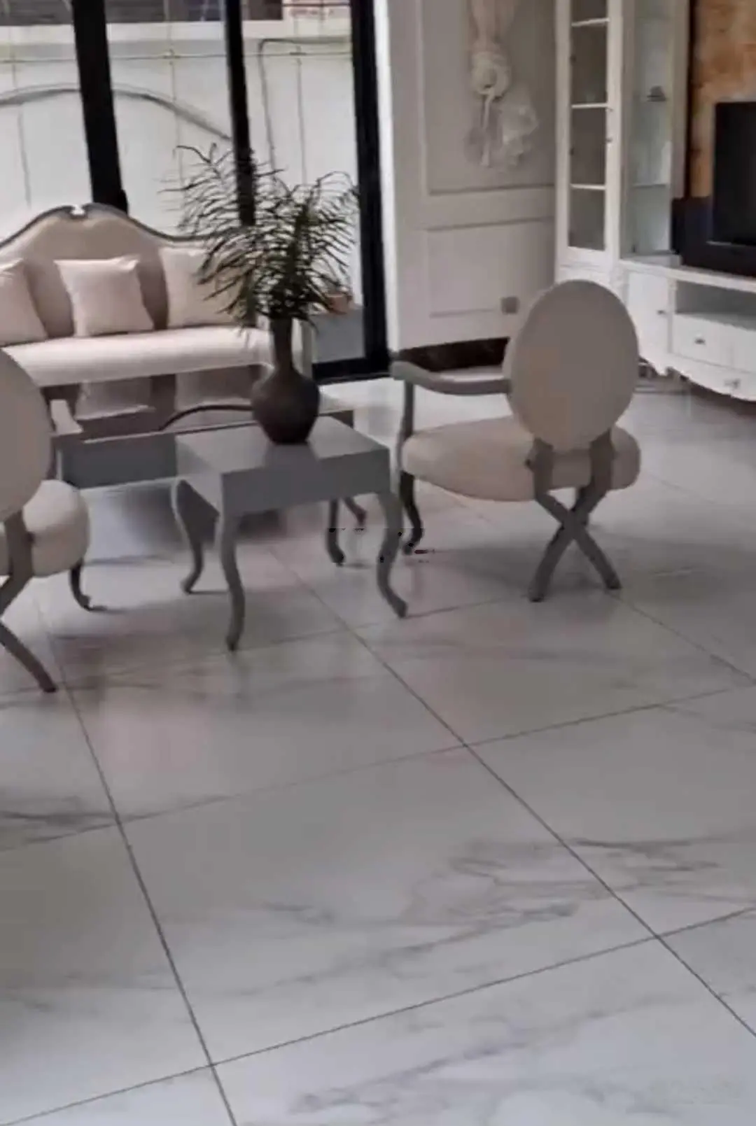 Chính chủ bán biệt thự Lideco Hoài Đức đã hoàn thiện vip, nhà 5T, có thang máy. DT 285m2, MT 13m