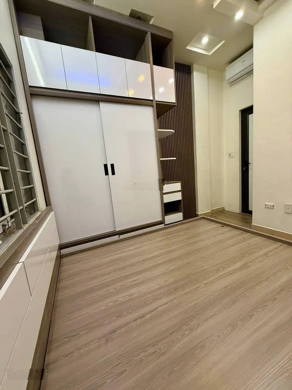 Nhà đẹp đón tết siêu hiếm thanh xuân(nh) 5 tầng mt3.3m 15m ra ô tô vị trí vàng ở sướng chỉ 4.88 tỷ
