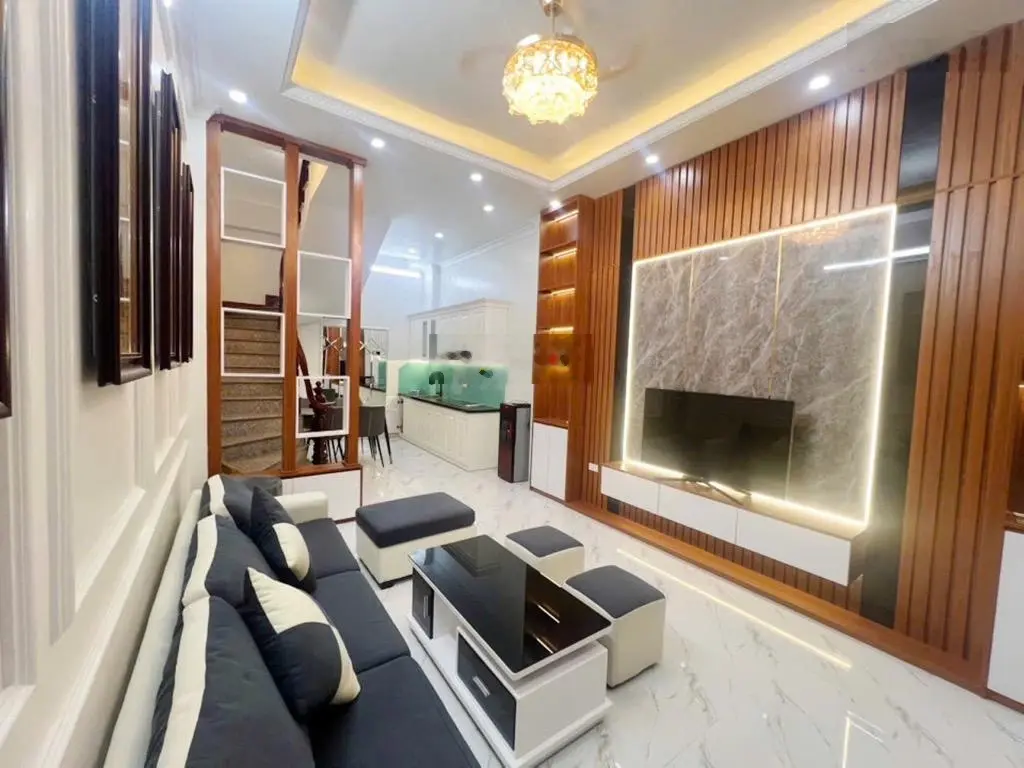 Trung tâm Tây Hồ - Thụy Khuê 5 tầng nhà mới đẹp - full nội thất - gần ngõ ô tô - khu vực hiếm