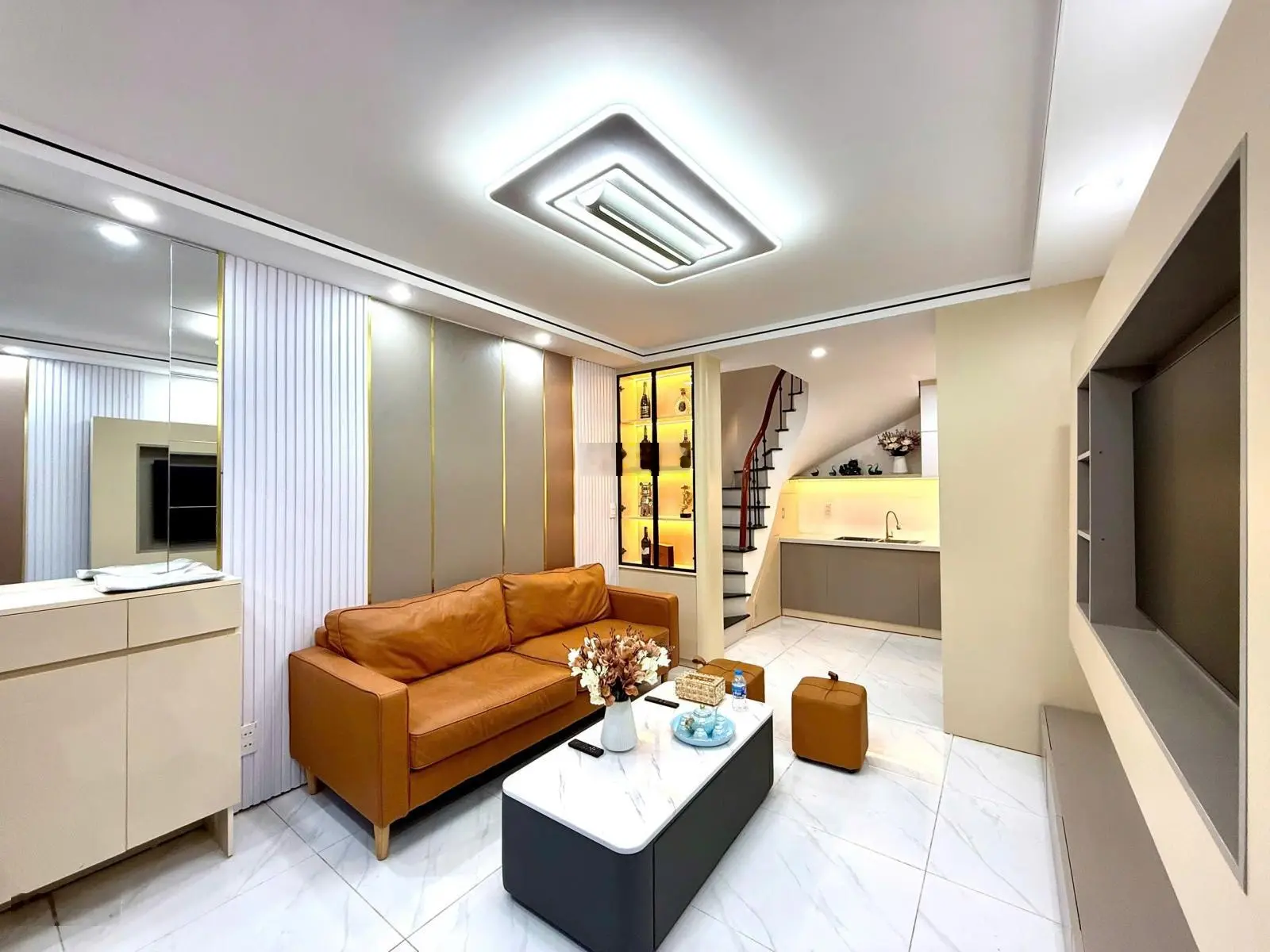 Sổ Đỏ tên tôi cần bán nhà phố TRUNG PHỤNG XÃ ĐÀN 29m2 4T 60m ra phố SĐCC giá nhỉnh 5 Tỷ