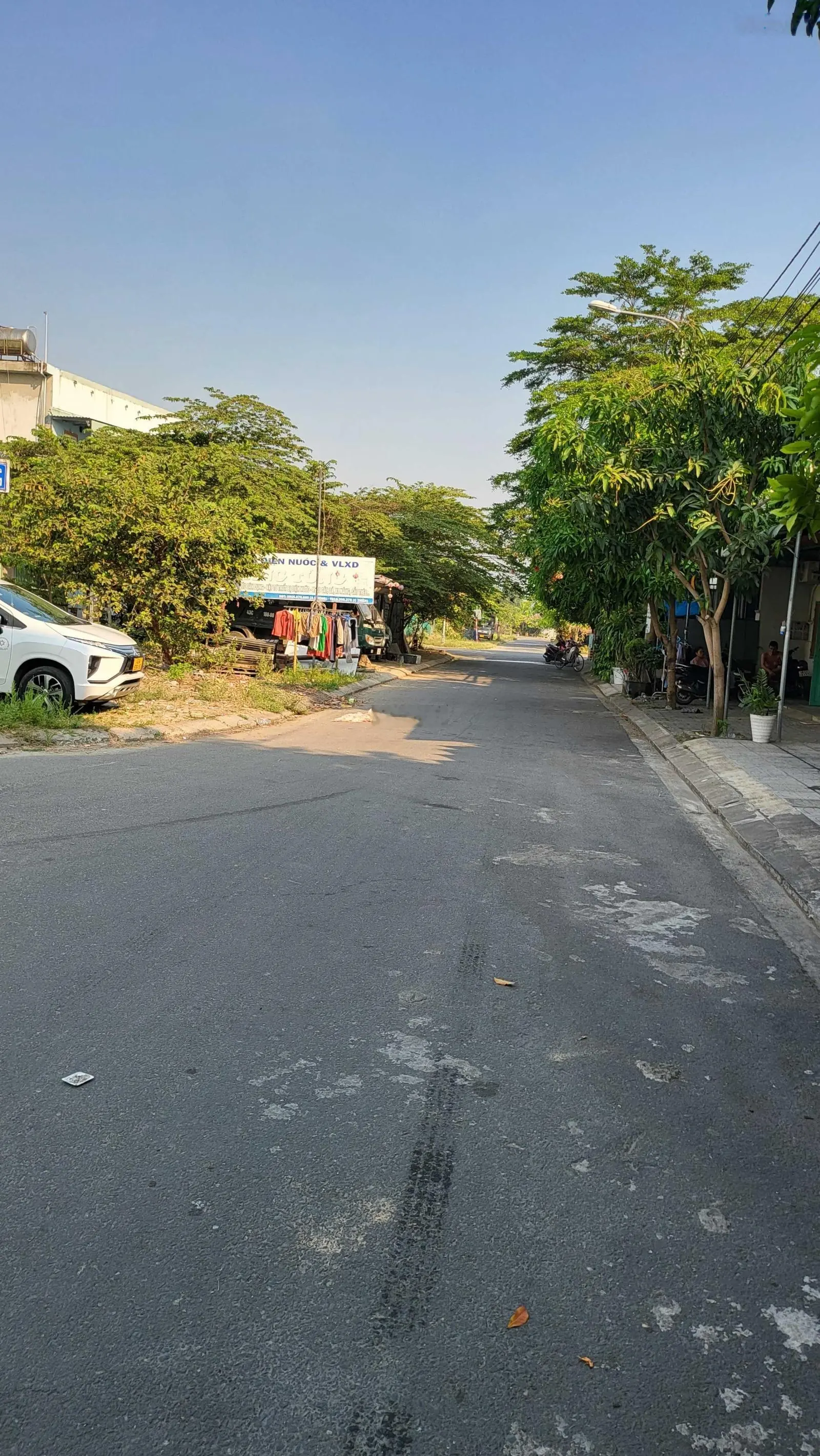 Nhà trọ 5 phòng đang cho thuê. Diện tích 100m2. Sát khu công nghiệp