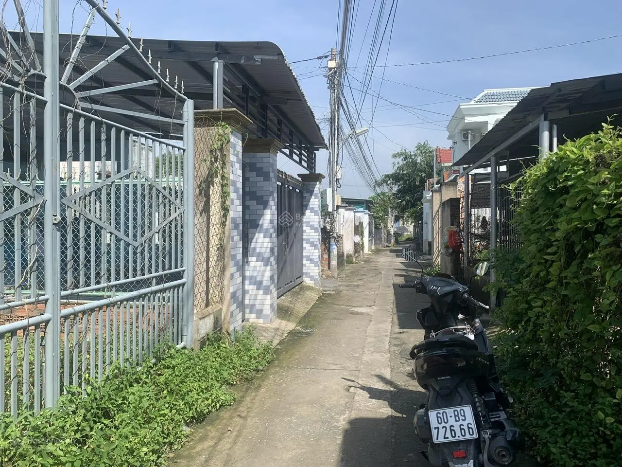 Cần bán gấp đất hẻm xã Tân Bình, huyện Vĩnh Cửu. DT 5x35(175m2, thổ cư 100m, SHR, giá bán 1,5 tỷ