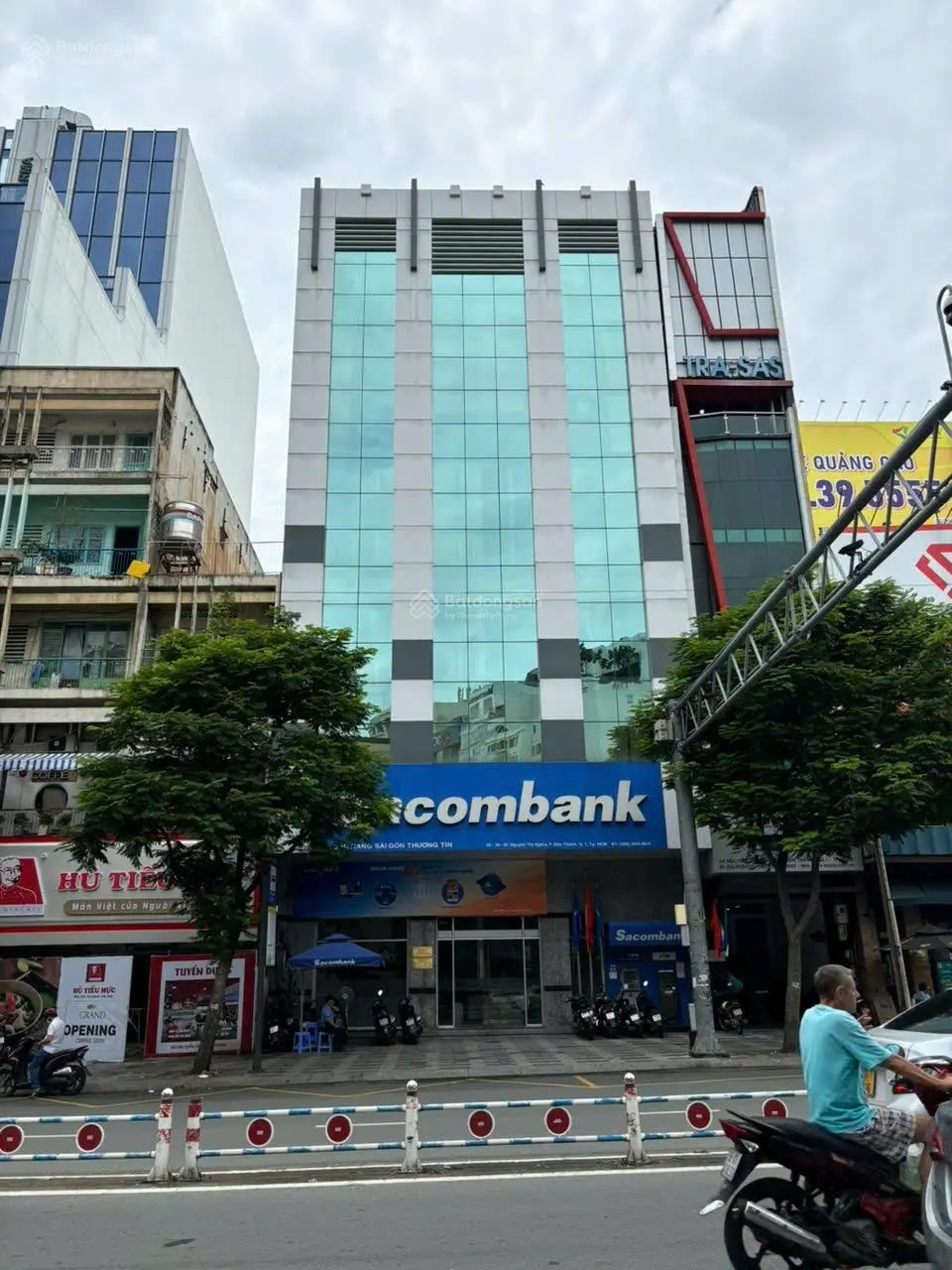 Siêu phẩm bán nhà đường Thành Thái, Quận 10 - DT 10x35m - hầm 7 tầng - giá 90 tỷ
