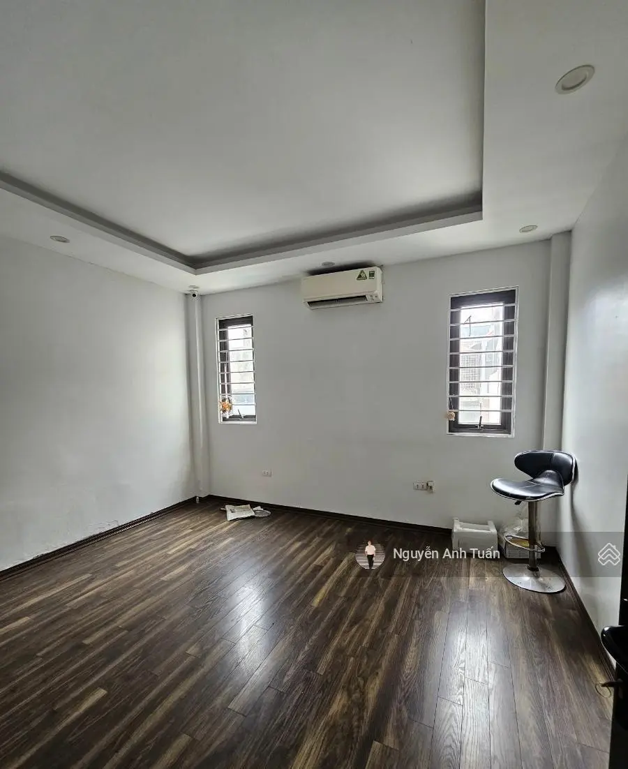 Bán nhà Nguyễn Chí Thanh, Đống Đa phân lô oto tránh, dừng đỗ ngày đêm kinh doanh sầm uất giá 18 tỷ