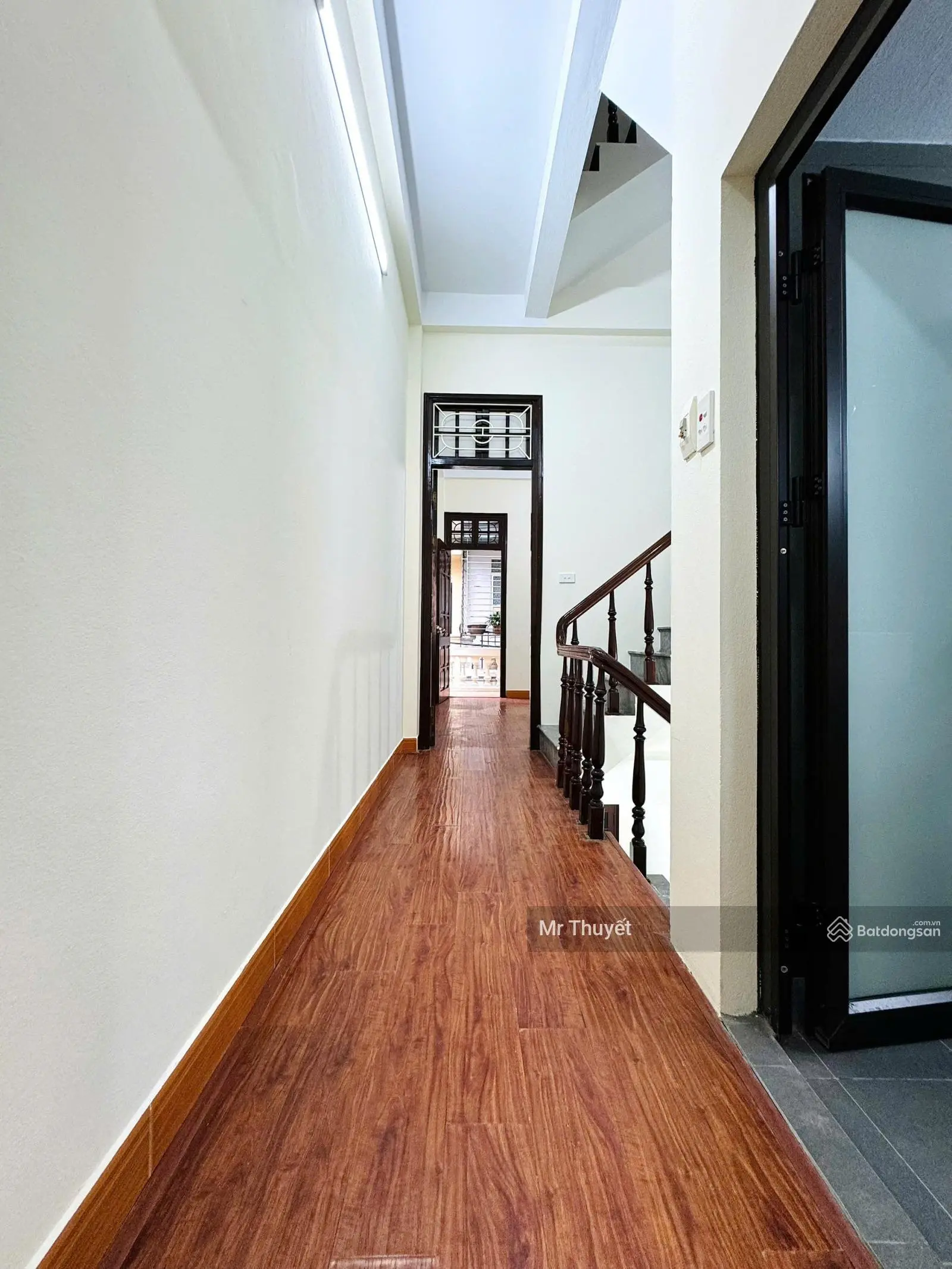 Cực hiếm! dân xây 40m-4 ngủ-phân lô quân đội-ô chờ thang máy-ô tô qua nhà-gần việt pháp hơn 8 tỷ