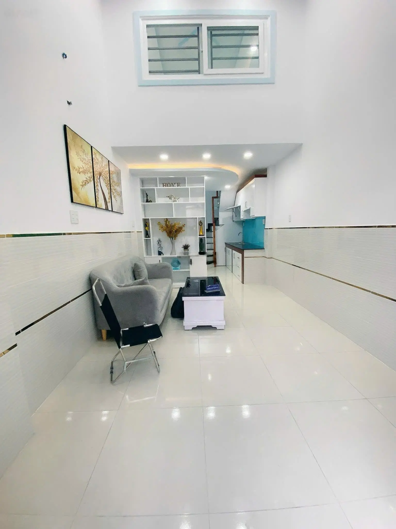 Chủ kẹt tiền cuối năm cần bán Gấp nhà như hình chỉ 1 sẹc xe hơi đậu trước cửa