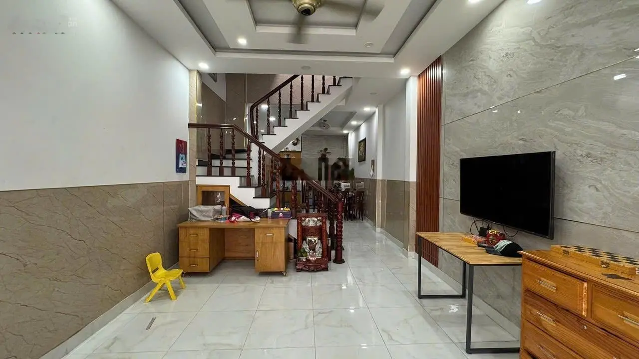 Nhà HXH 8m 1 trục cách 70m ra Phạm Văn Chiêu P8 4x16m 1 lầu đúc BTCT 2pn 2wc