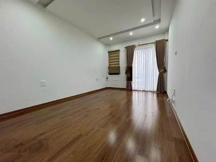Cực đẹp - nhà 5 tầng 36m2 mt4 - bát khối long biên - ô tô tận cửa - chỉ hơn 5 tỷ