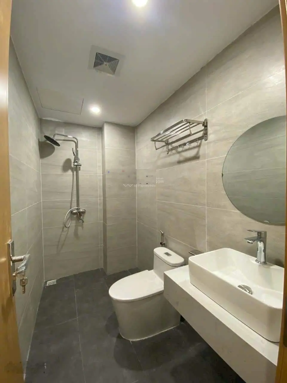 Bán căn nhà mới xây 30m2x4T, trạm bơm Yên Nghĩa, 5 phút ra Penika Tô Hữu
