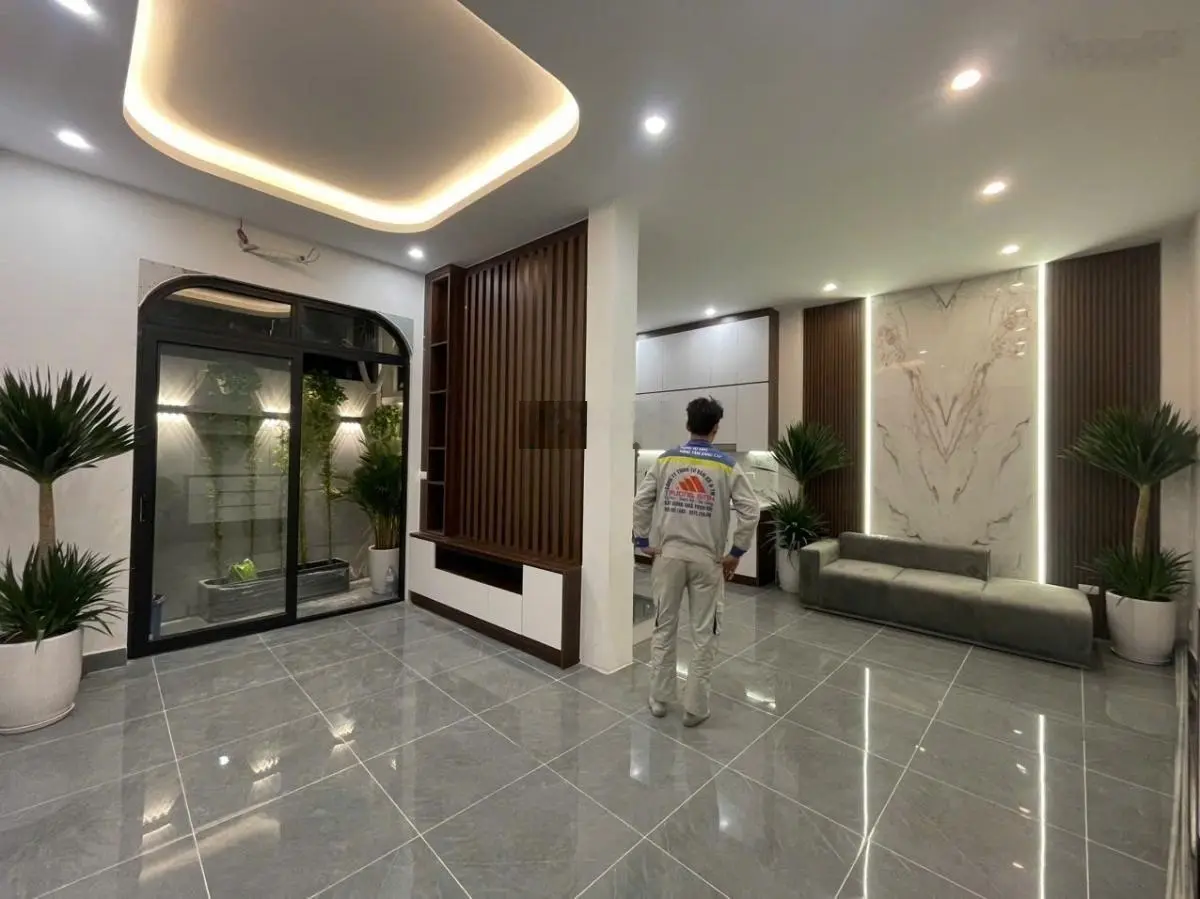 Bán nhà Cầu Giấy ngõ thông, 50m ra mặt phố, hai thoáng DT 45m2 x MT 5m giá 11,5 tỷ
