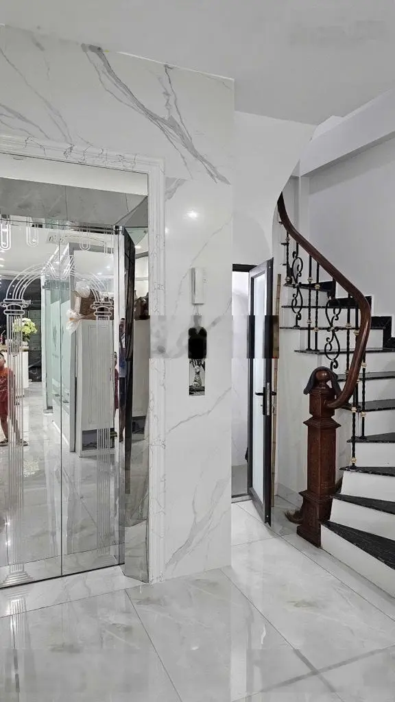Bán nhà phố Minh Khai - Hai Bà Trưng, phân lô, ô tô tránh, 52m2 x 6 tầng thang máy, 18.5 tỷ