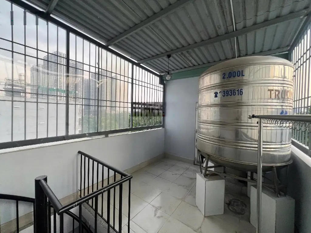 Nhà mặt tiền xe hơi, Phú Thuận, Q7. 240m2, 4 lầu có sân thượng - full nội thất xịn xò, shr - hc đủ.