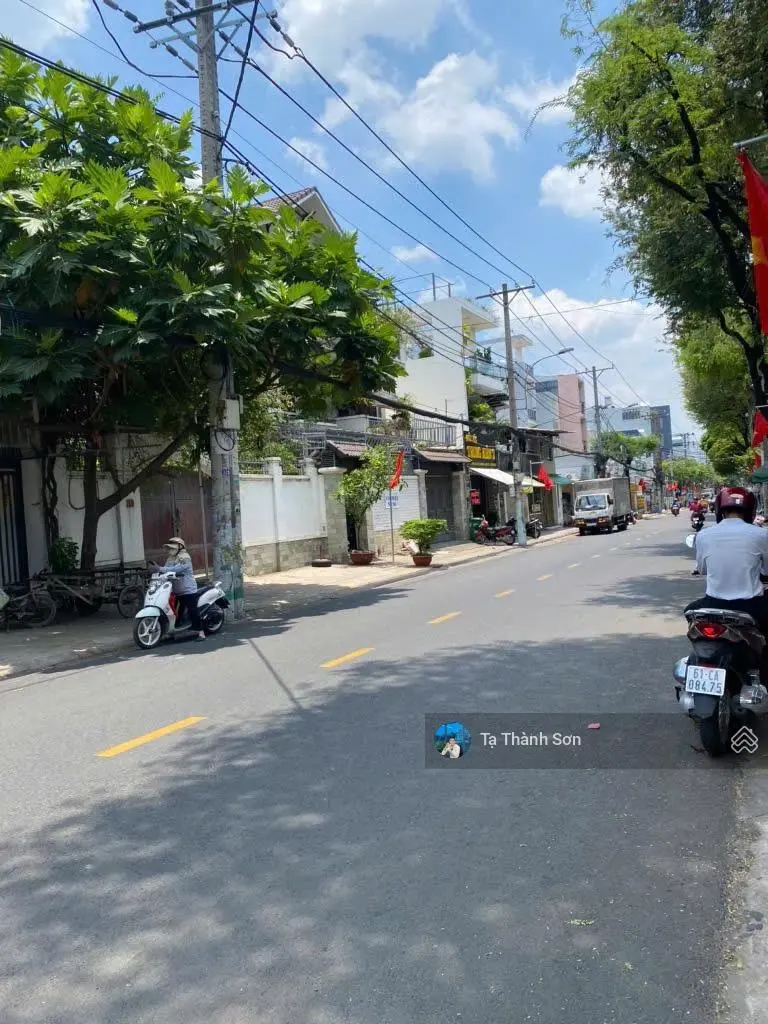 Nhà riêng xây 20phòng cho thuê 70tr/tháng bến đò Linh Đông TĐ 250m2 17.5tỷ TL đường xe tải né nhau