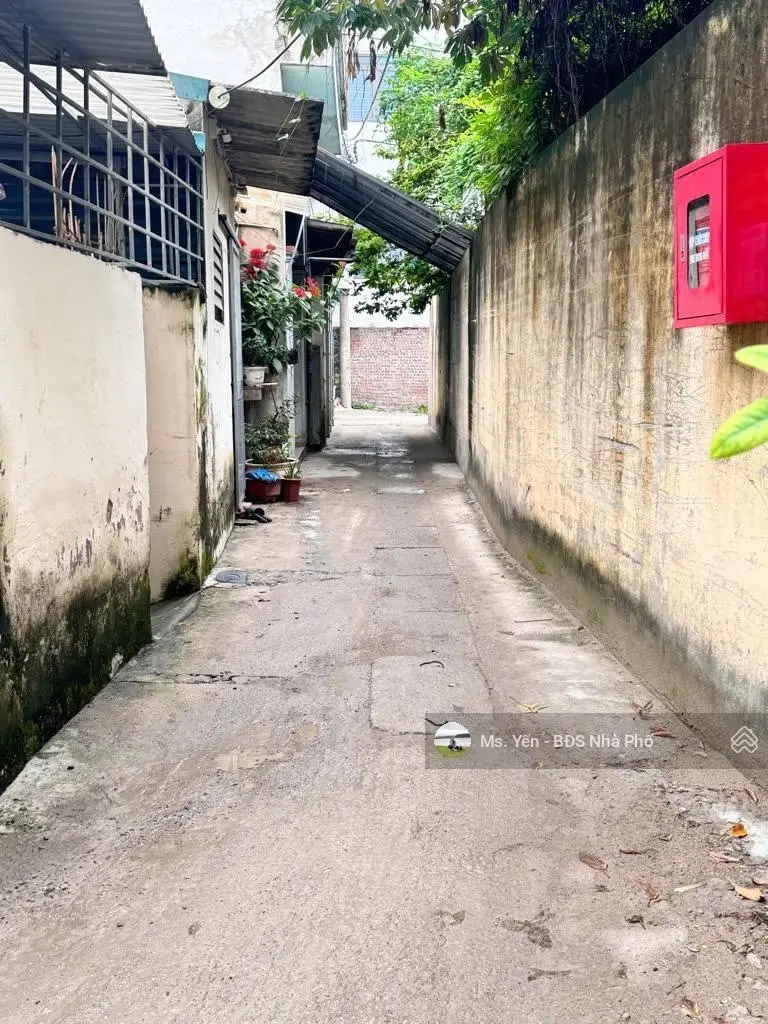 B.á.n nhà Văn Quán, lô góc, ngõ matiz, MT6m, giá 7 tỷ 3
