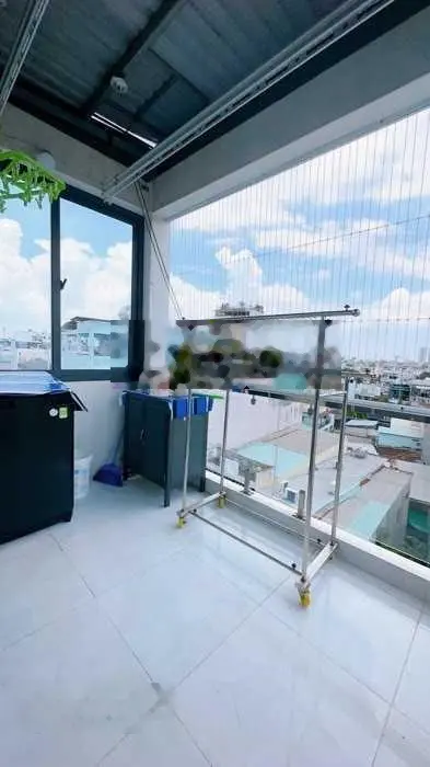 Nhà đẹp Q4 SHR 24m2 vuông vức đẹp. Hoàn công đủ 5 tầng BTCT. 10m ra đường Số 39. Nhỉnh 4 tỷ