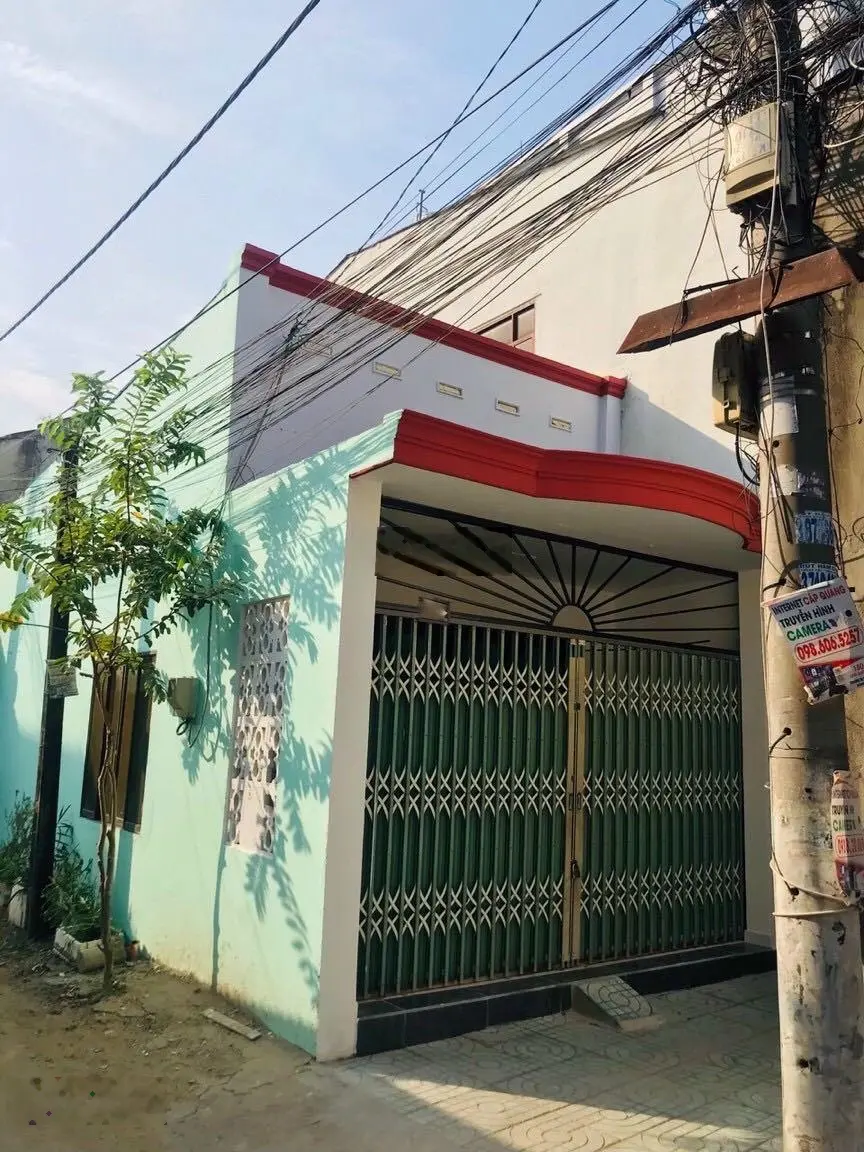 Bán nhà chính chủ 2 mặt tiền hẻm 321 Đỗ Xuân Hợp 4,2 x15m, giá 4,7 tỷ
