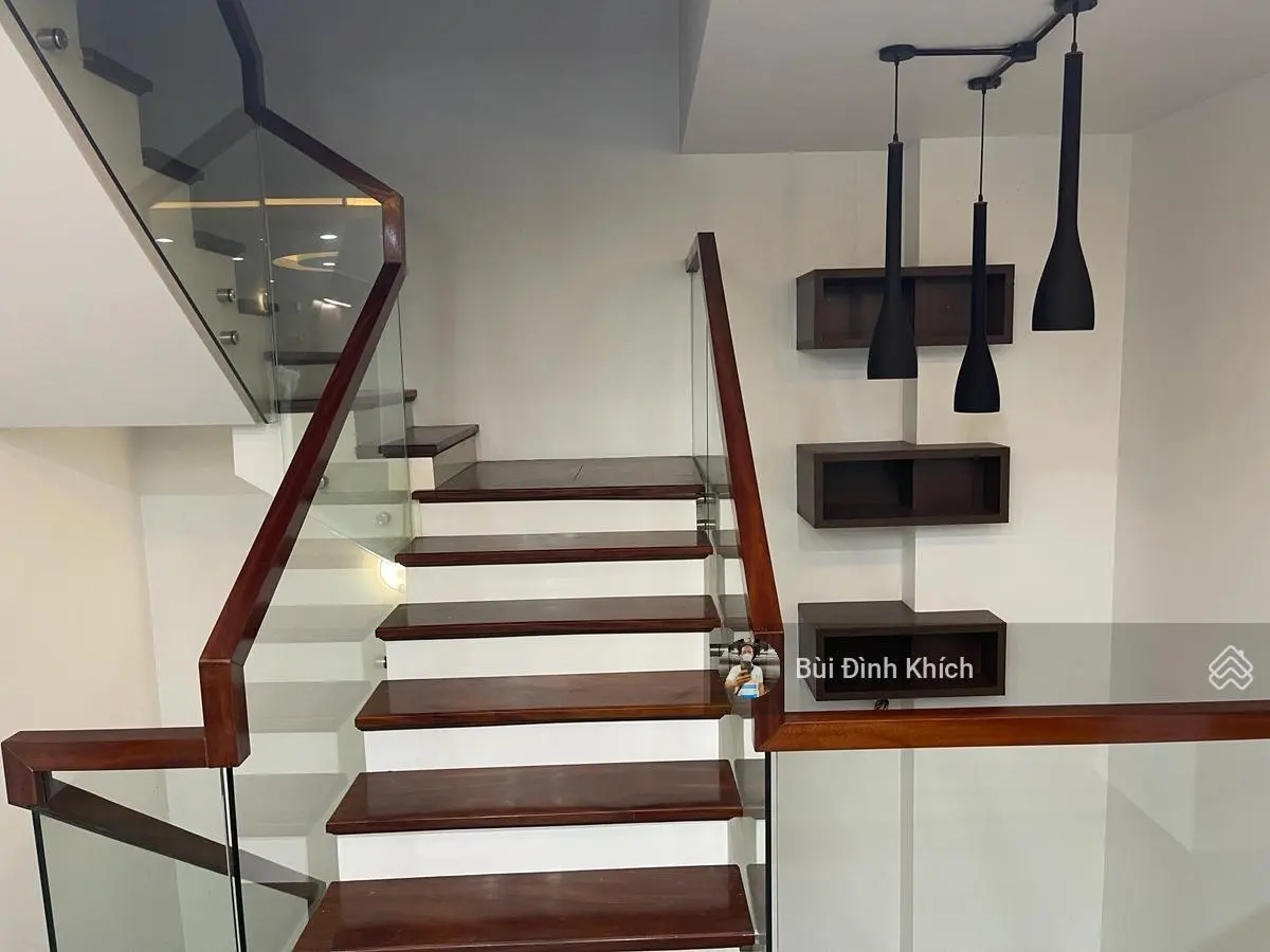 Bán nhà Thạch Bàn - lô góc 50m2 - 5 tầng - gara ô tô - kinh doanh - chỉ 12,1 tỷ có TL