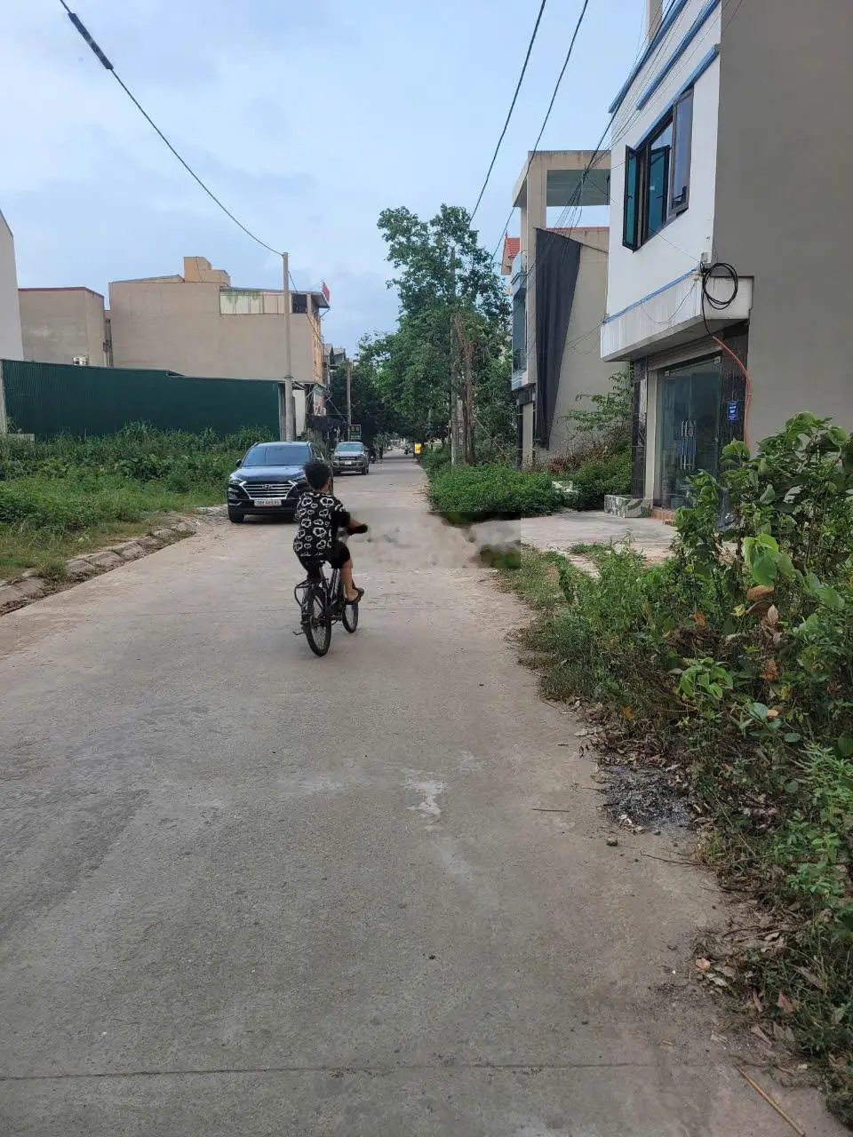 Đất dịch vụ tổ 5 - Quang Minh - kinh doanh - ô tô tránh - cạnh khu công nghiệp - giá 4. X tỷ