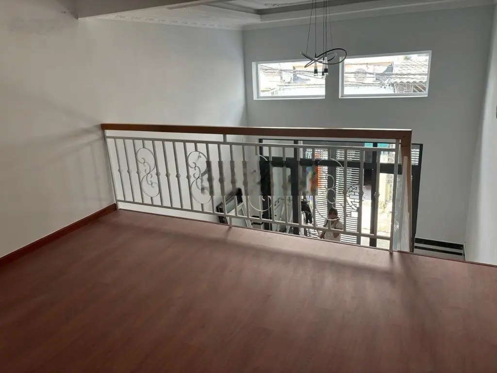 Nhà mới 48m2, 2 tầng, giá nhỉnh 3ty, xe hơi đậu cửa, tch7, 50m ra nguyễn ảnh thủ