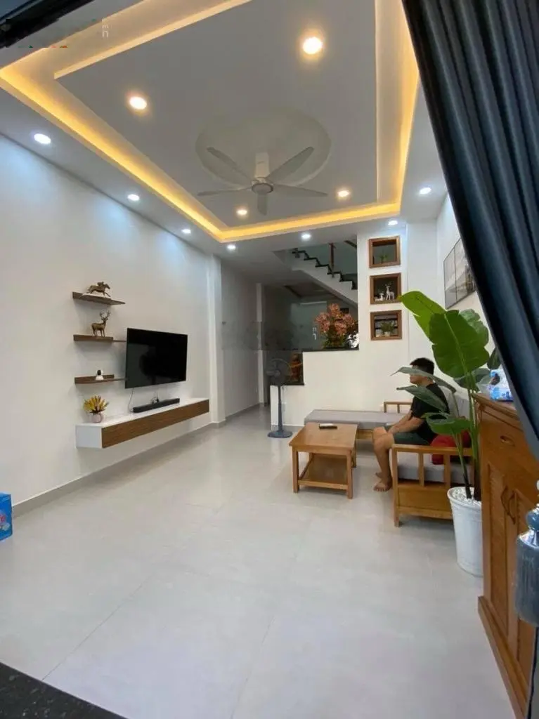 Nhà đẹp 3 tầng đường số 9, trường thọ, tp thủ đức giá chỉ 8.3 tỷ tl