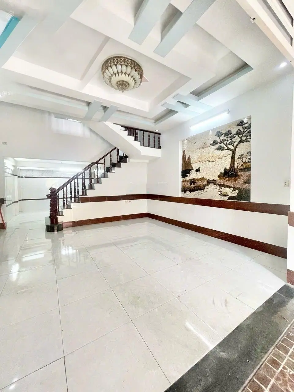 Nhà triệt lửng lầu gần ngã ba cây lơn giá rẻ
