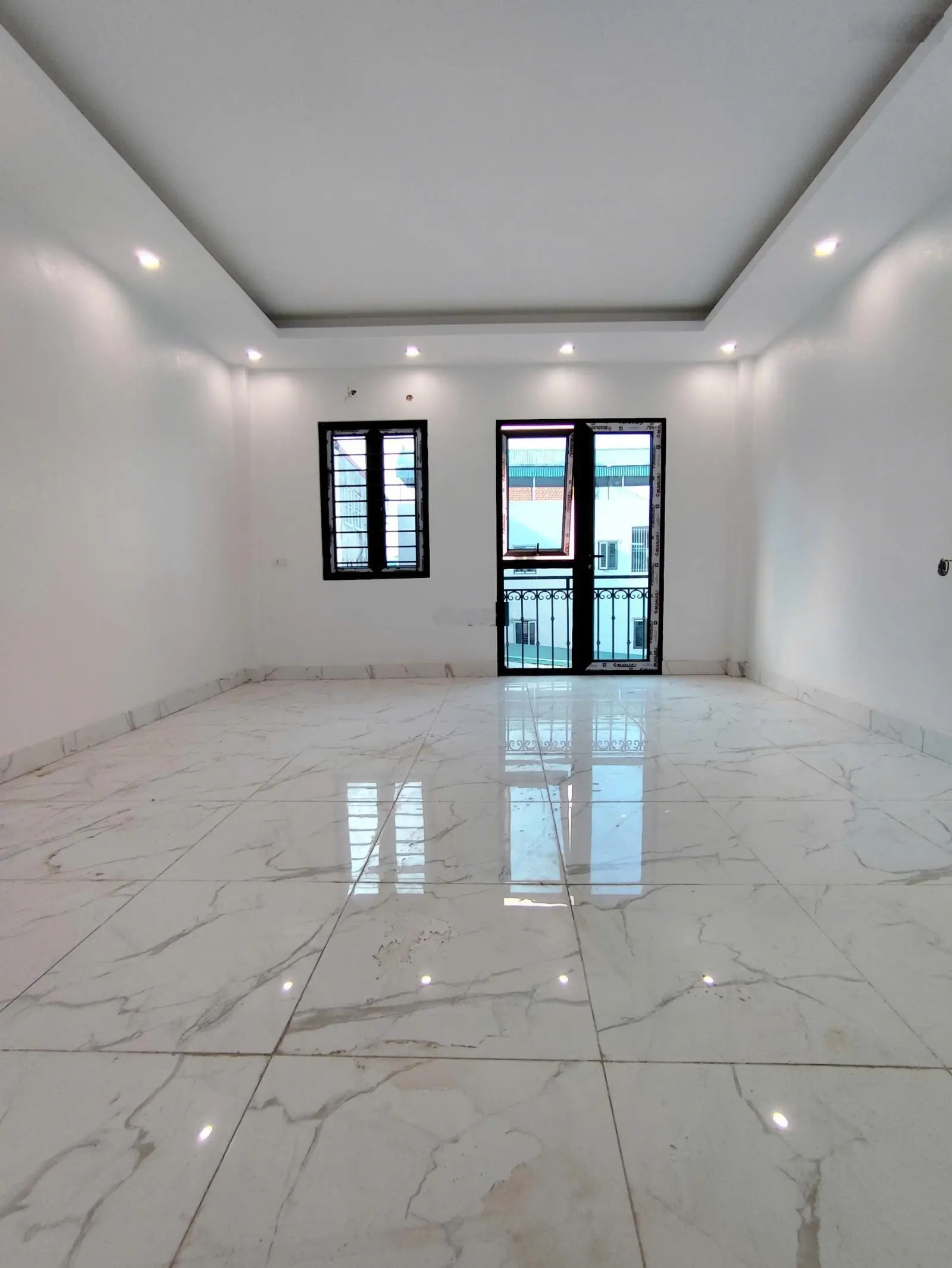 Nhà Thanh Lãm Phú Lãm tàu điện Yên Nghĩa DH Đại Nam xây độc lập 33m2*5T 4.65 tỷ CTL LH 0978 939 ***