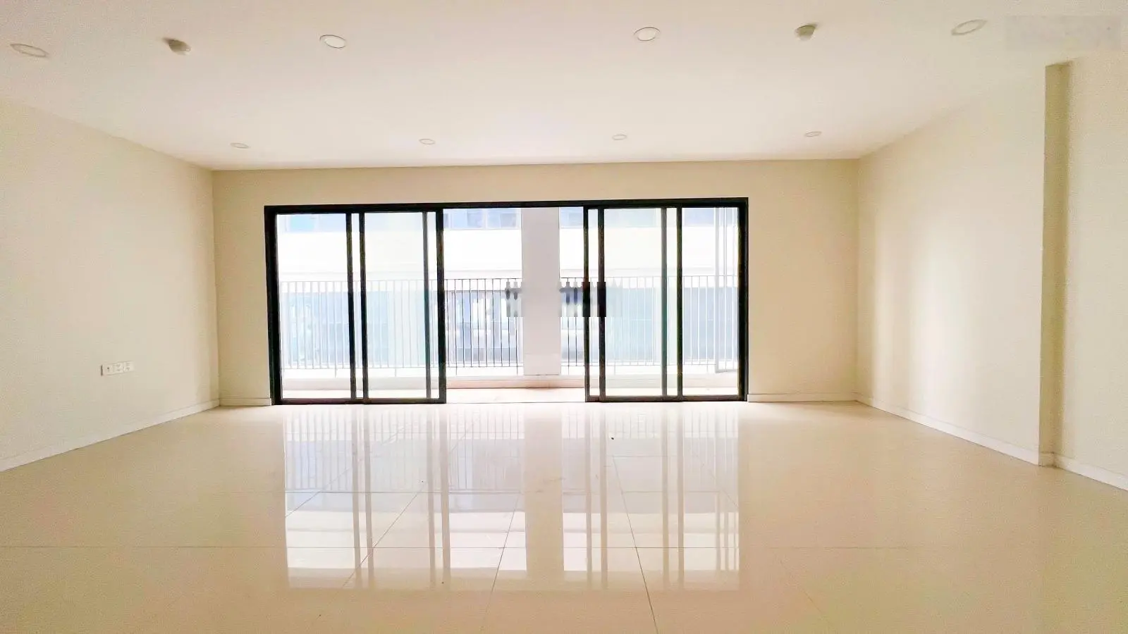 Bán căn Officetel - Lavida Plus 36.9m2 giá 50tr gần Phú Mỹ Hưng, Quận 7