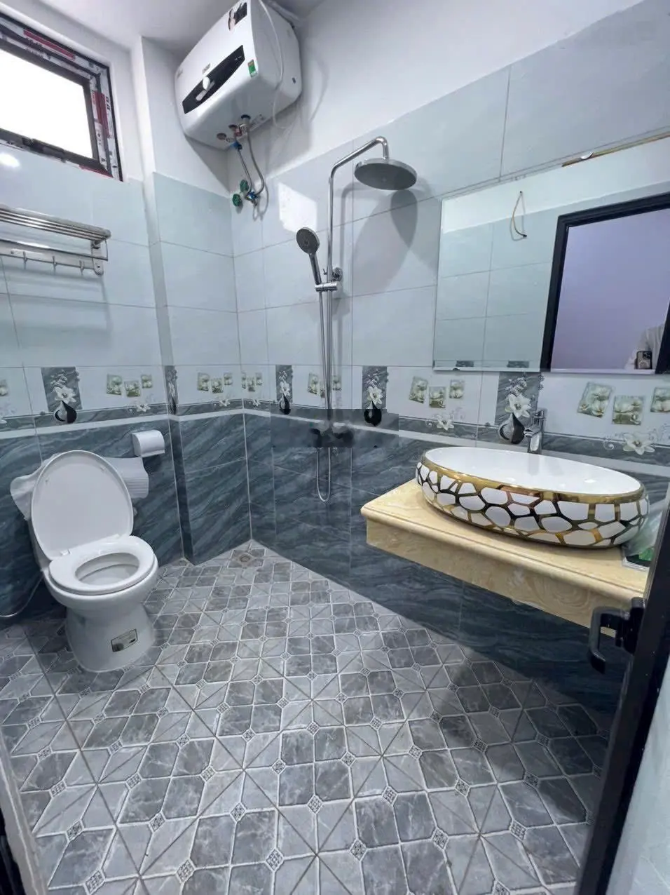 Bán nhà xây mới Phú Diễn Nguyễn Đạo An, tầng 2 phòng ngủ, gần ô tô, Giá: 5,25 tỷ, Lh: 0968 371 ***
