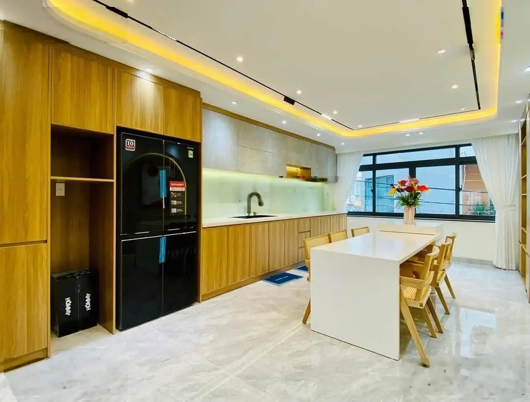 Bán nhà ở đường Sư Vạn Hạnh, phường 10, quận 10 diện tích 64m2 sổ hồng