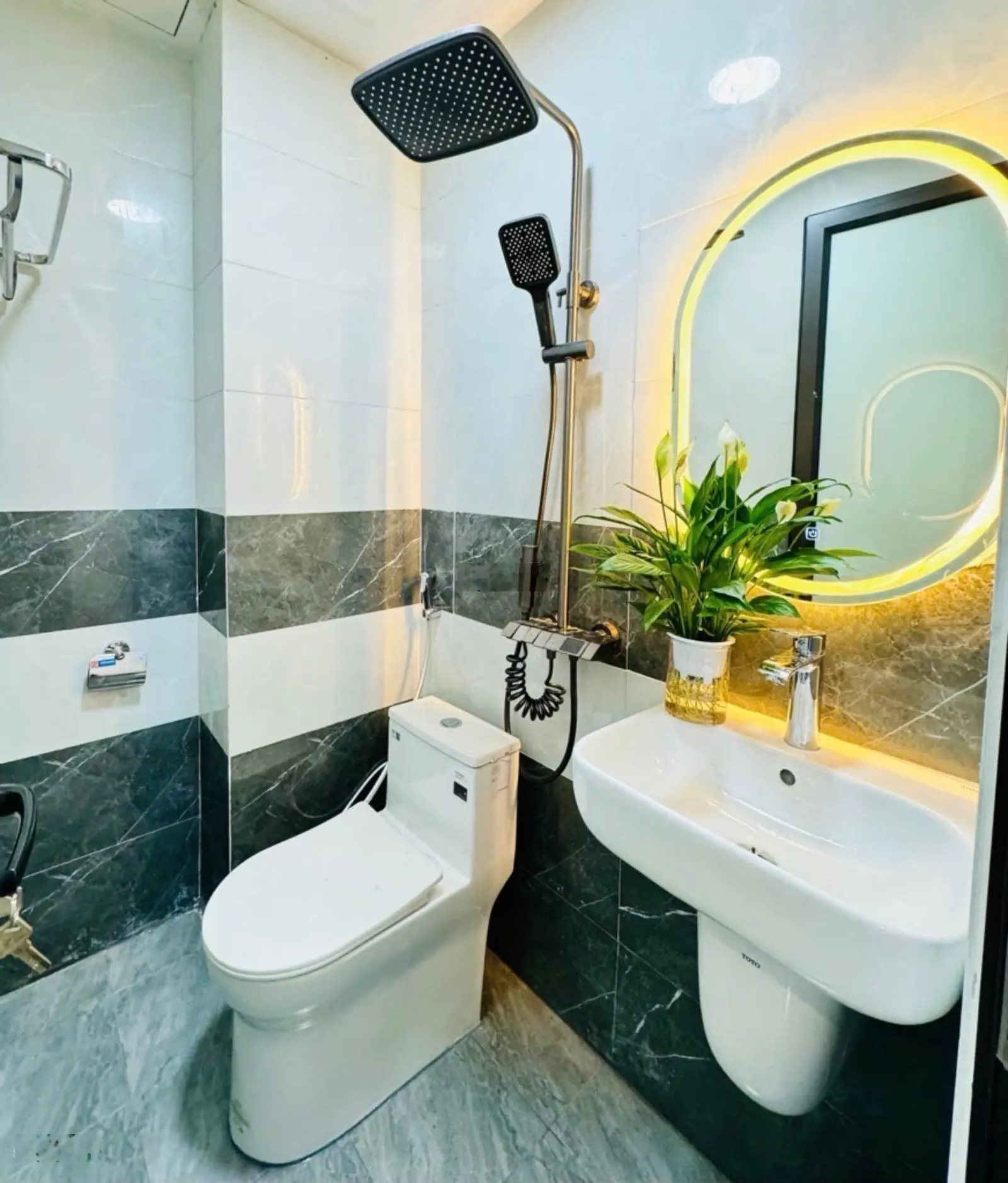 Bán nhà Thanh Nhàn - đủ nội thất - 30m2 x 4 tầng 4 ngủ - sổ đỏ vuông đẹp - hơn 4 tỷ