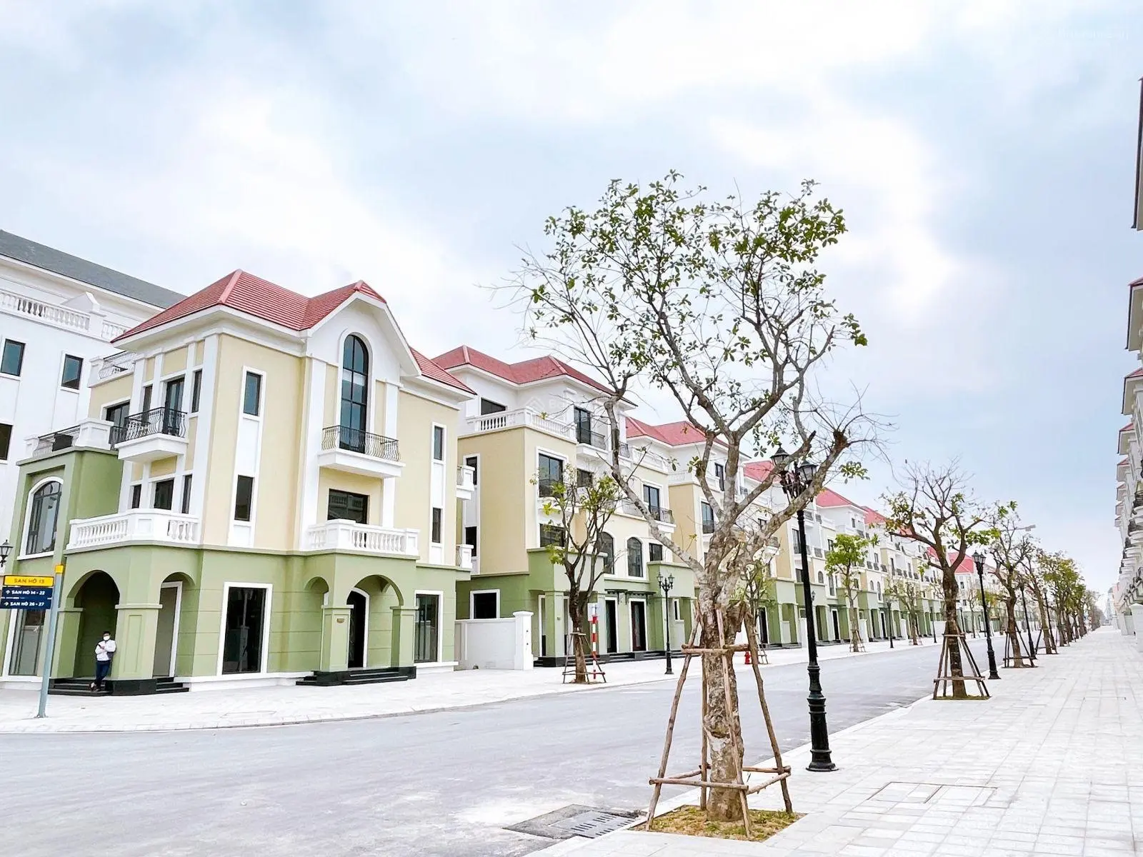 Cắt sâu LK 60m2 hoàn thiện 5 tầng San Hô sát hồ giá 9.x tỷ Vinhomes Ocean Park 2
