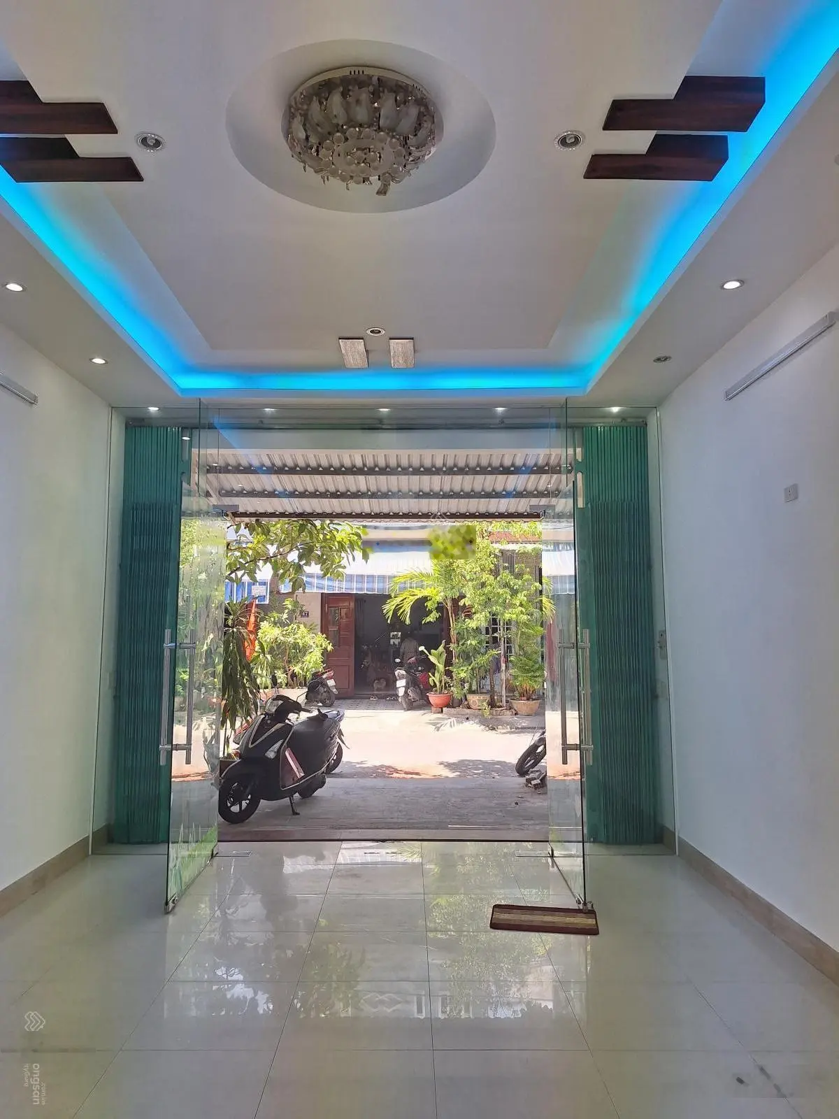 Bán nhà gần biển sạch đẹp giá đầu tư Hòa Minh 3