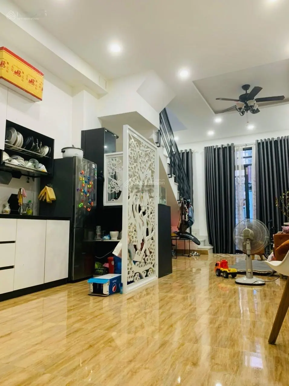 Bán nhà 1 trệt 2 mê đầy đủ nội thất thiết bị khu dân cư trong khu đô thị VCN Phước Hải Nha Trang