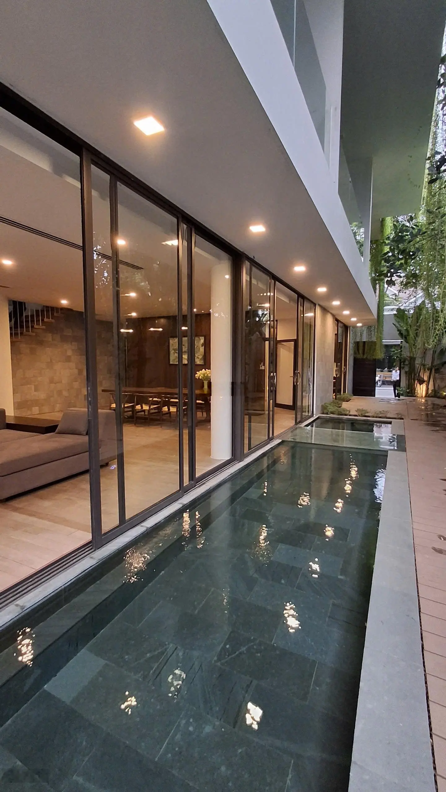 Bán nhà 2 tầng mặt tiền đường hoàng bích sơn giá siêu hot .