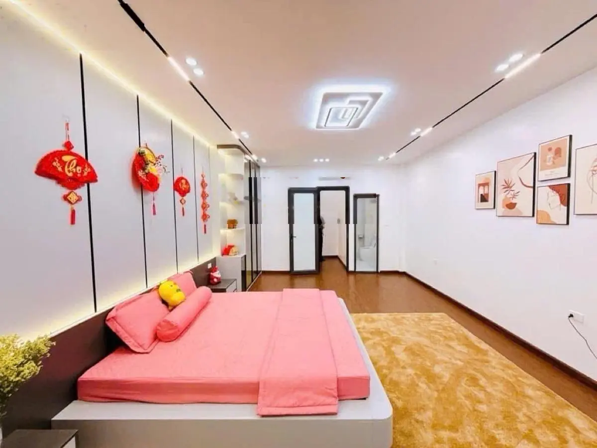 Bán nhà Võ Chí Công, Cầu Giấy, ngõ nông nhà thoáng, xây mới tinh, full nội thất, 45m2*5T, 3 ngủ