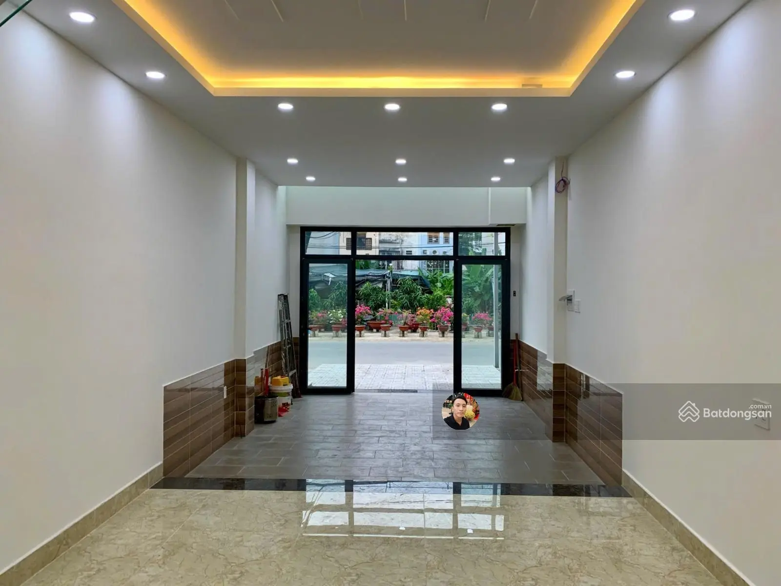 Bán nhà phố 4 tầng (4x20m) có thang máy MT đường Phú Thuận Quận 7 giá 17 tỷ LH: 0917 796 *** Phương