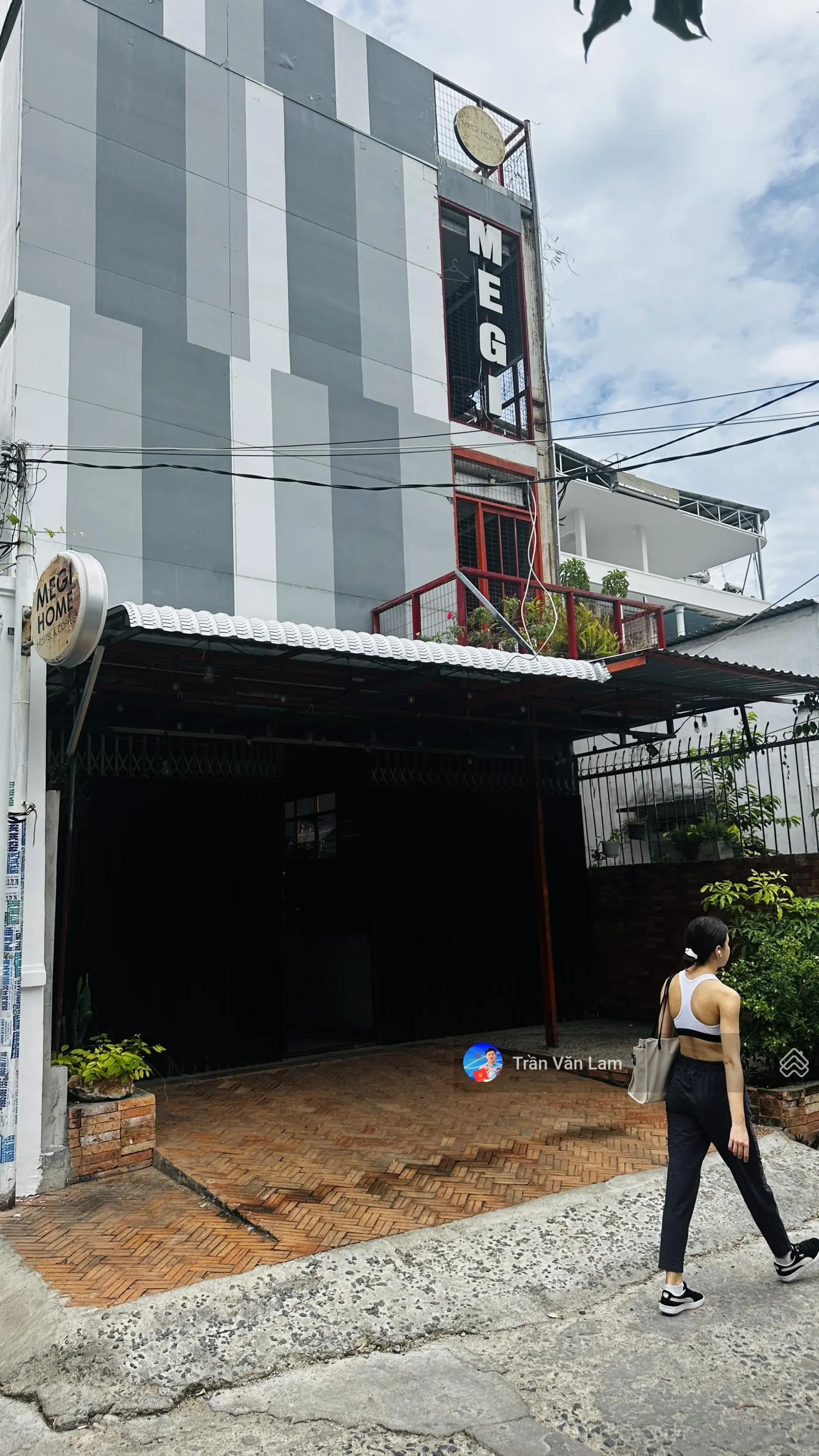 Bán nhà 3 tầng mặt tiền sao biển cách bãi tắm biển 200m