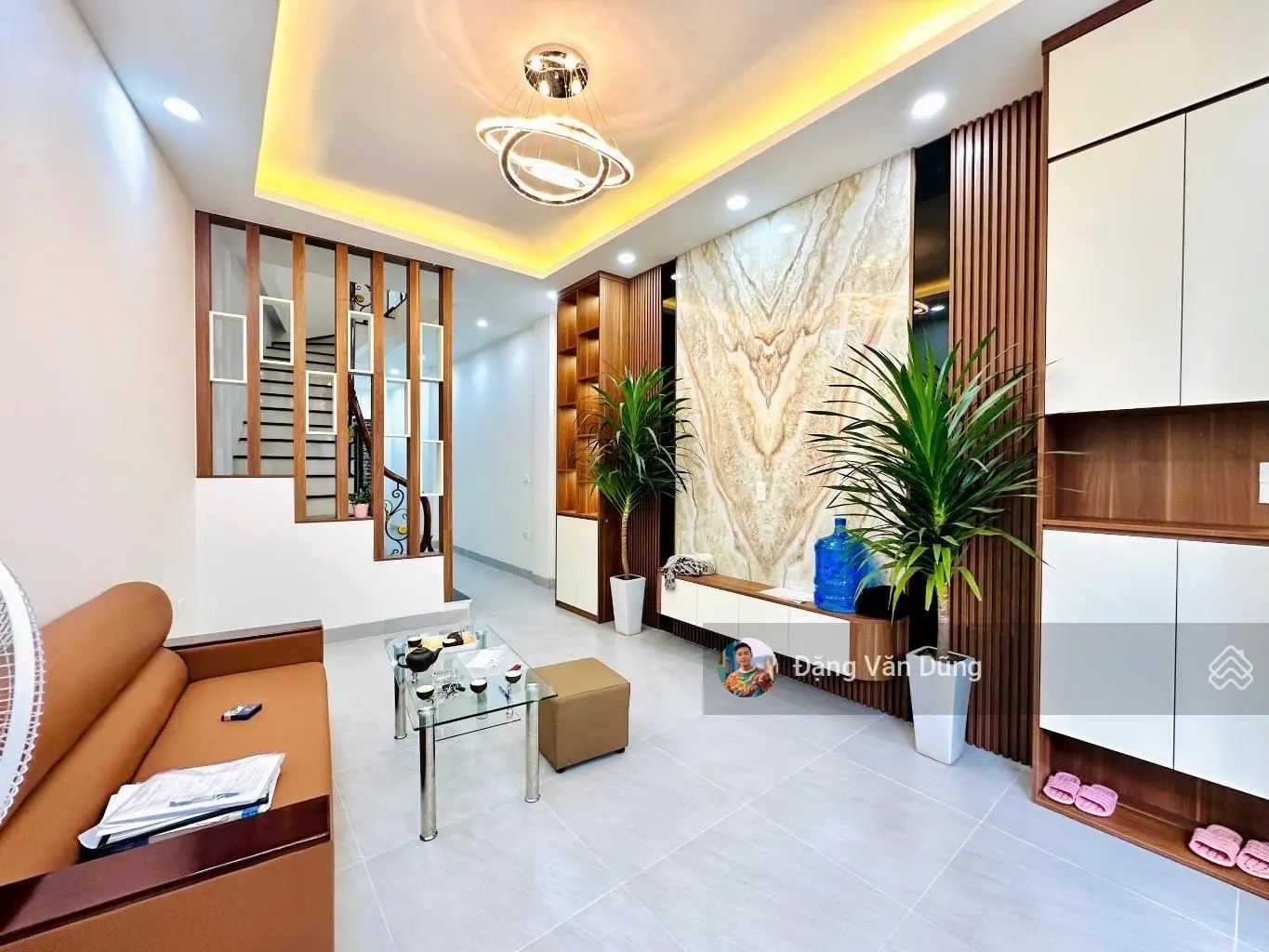 Bán nhà 42m2 5T mới phố Minh Khai 8.1 tỷ. Ngõ thông, KD nhỏ, cách ô tô 20m